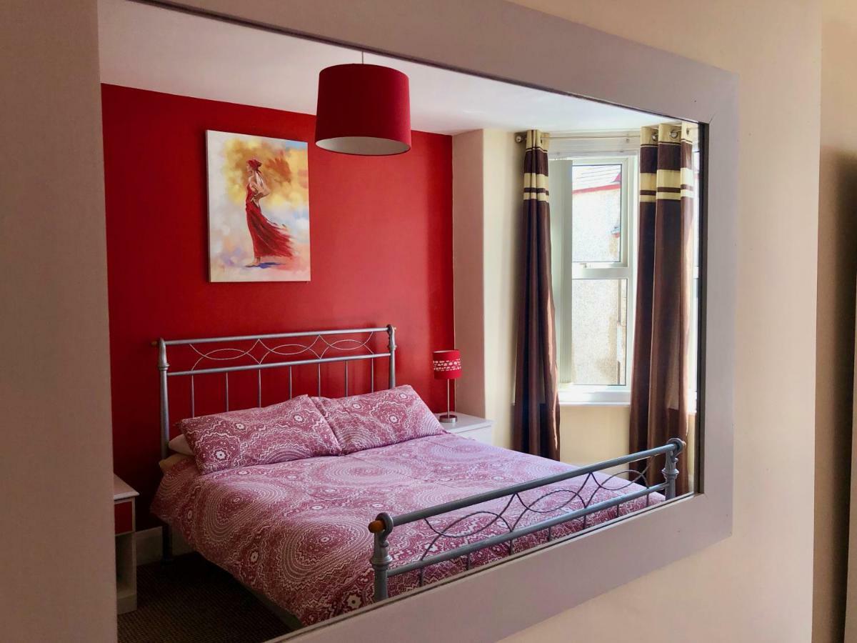 Princess St Apartments 포트러시 외부 사진